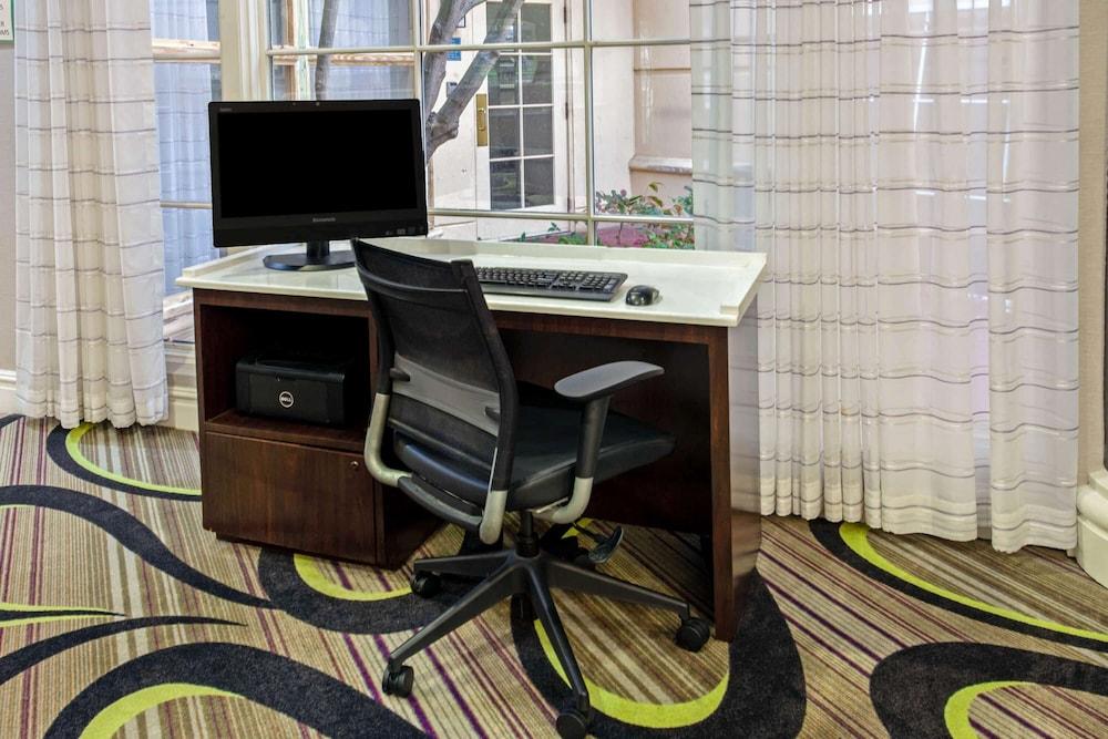 La Quinta By Wyndham Birmingham Hoover Extérieur photo